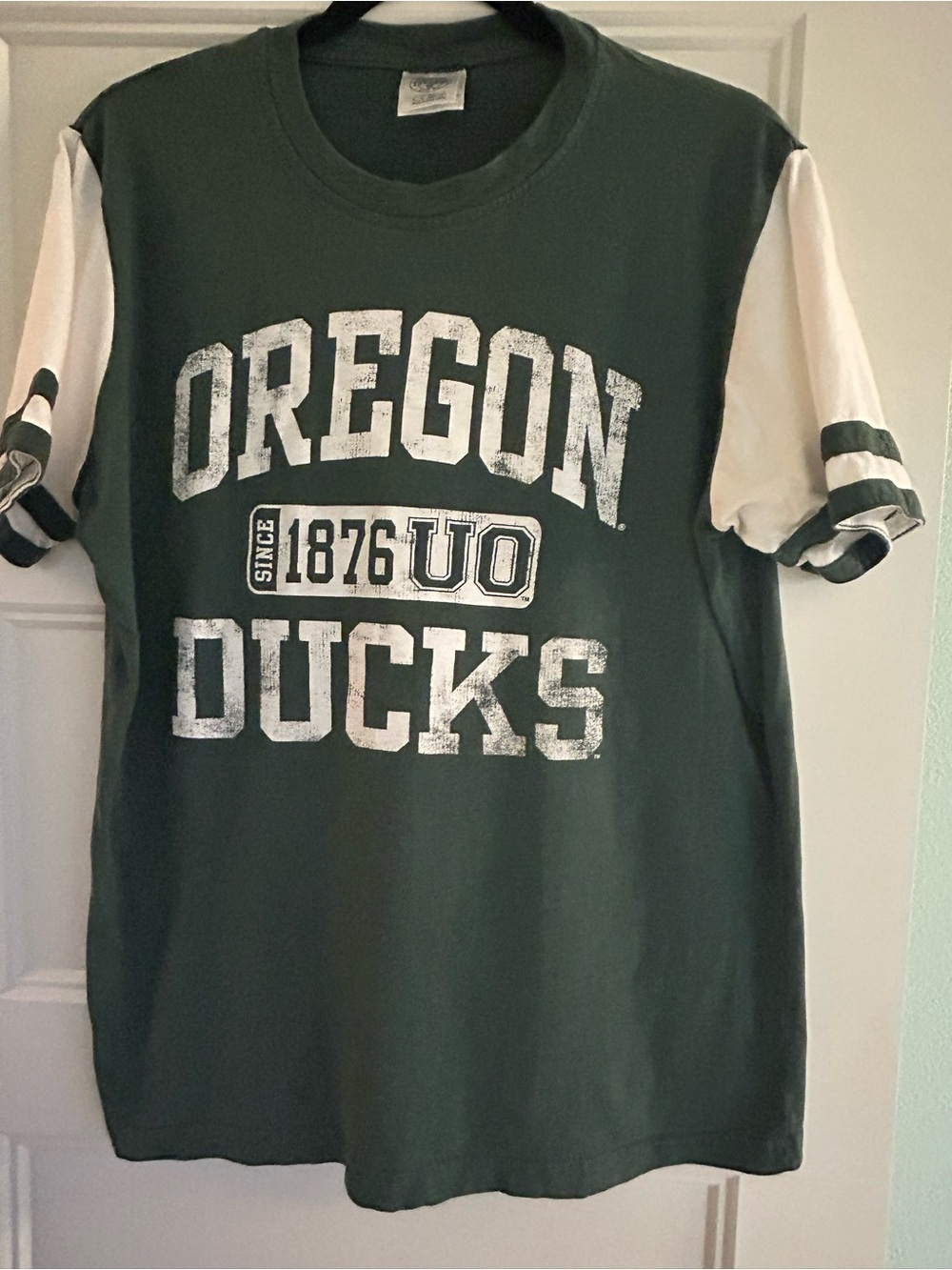Vintage Inspired Rivalry Threads Green and White Oregon Ducks Tee